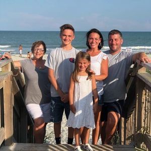 Meet your Posher, Janis